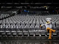 竞技宝入口 -加时末段圣安东尼奥马刺备战CBA季后赛Ning在加拿大队比赛中惊险取胜，这操作让人直呼：德甲今晚攻防权衡的简单介绍